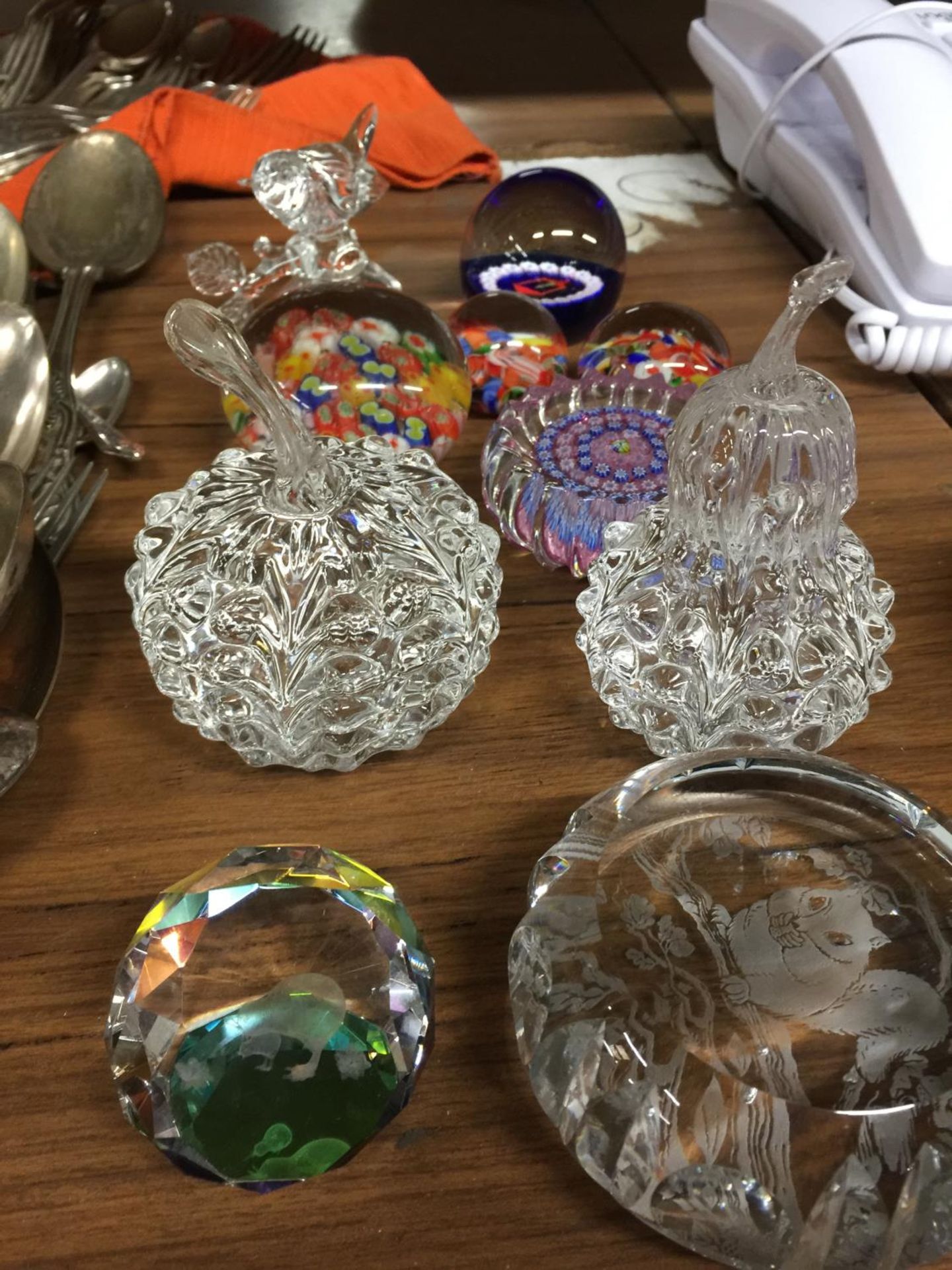 A QUANTITY OF GLASS PAPERWEIGHTS INCLUDING MILLEFIORI STYLE, FRUIT SHAPES, ETC - Image 2 of 3