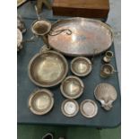 A QUANTITY OF SILVERPLATED WARE TO INCLUDE A VASE, HANDLED BASKETS, A TRAY, PIN DISHES, CANDLE