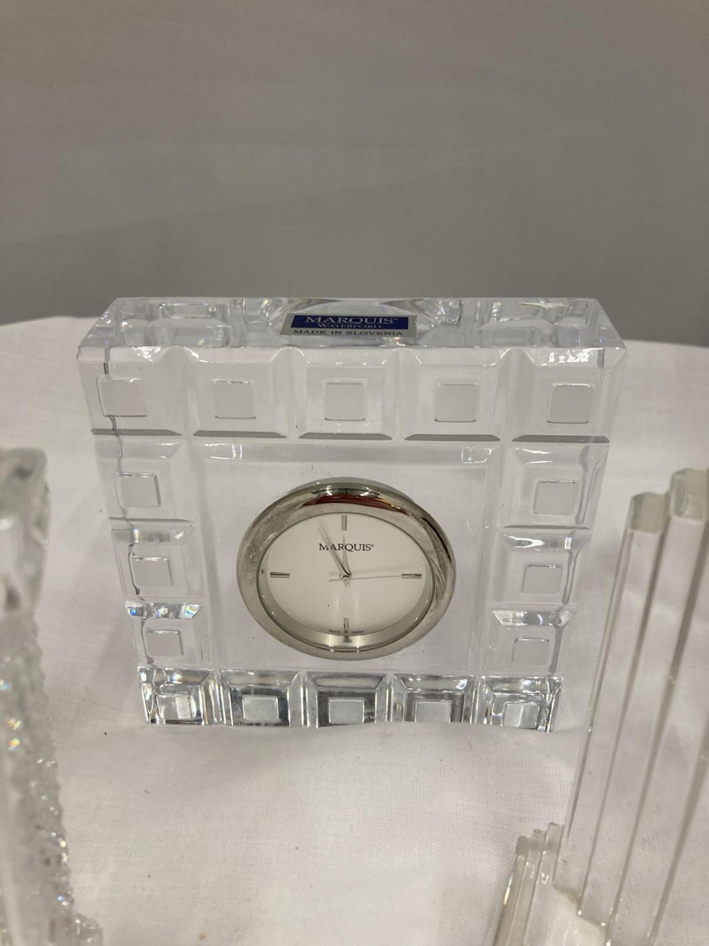 FOUR SMALL MANTLE CLOCKS TO INCLUDE A TARTAN MASONS BY WEDGWOOD AND THREE WATERFORD CRYSTAL ONES - Image 3 of 5