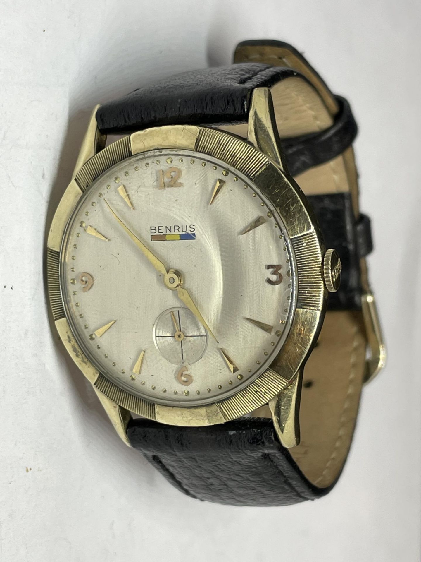 A BENRUS VINTAGE SUB DIAL WRIST WATCH SEEN WORKING BUT NO WARRANTY ENGRAVED - Image 3 of 9