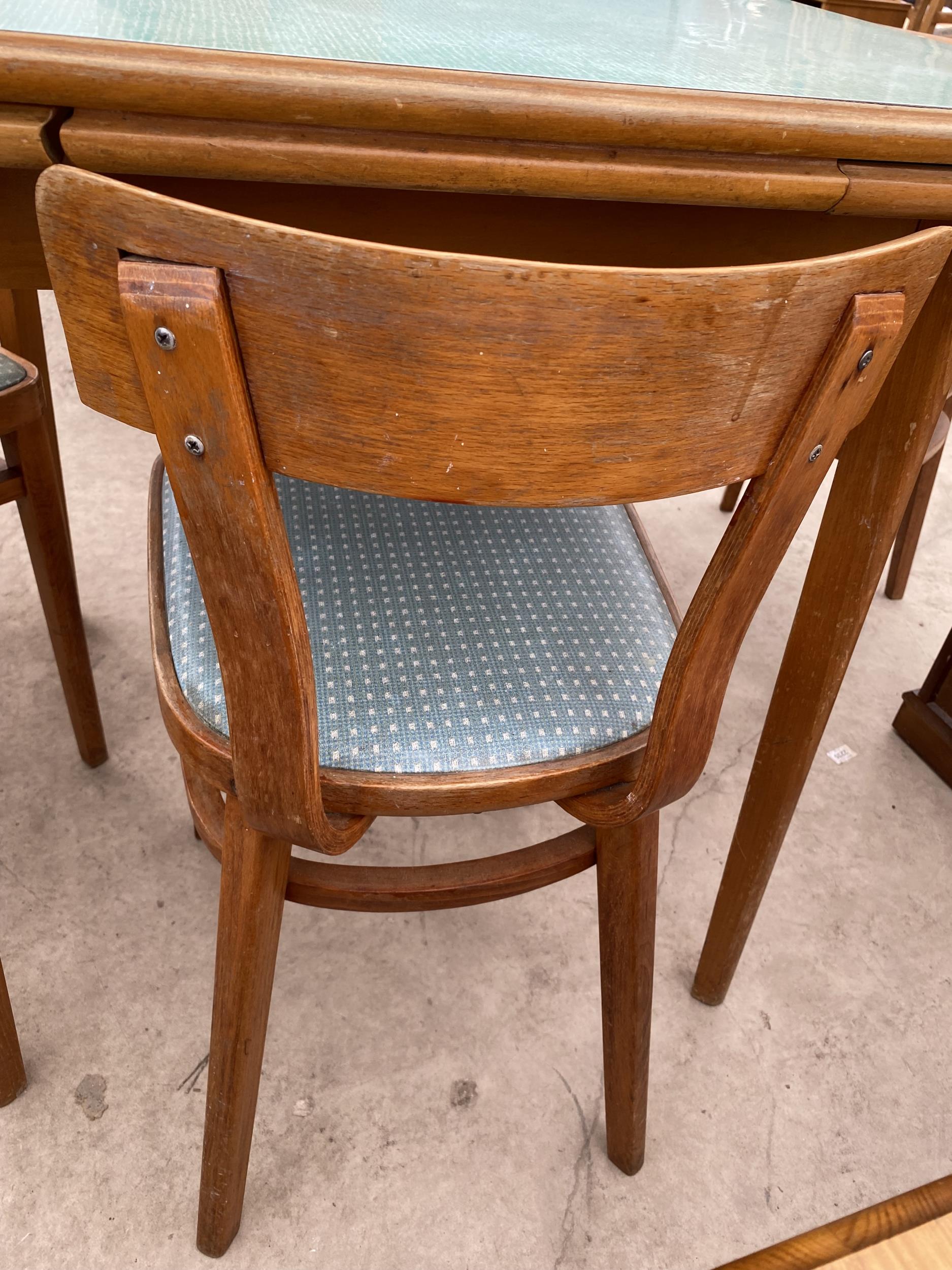 A 1950'S FORMICA TOP DRAW-LEAF KITCHEN TABLE AND FOUR CHAIRS - Image 7 of 8