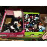 A LARGE QUANTITY OF EMPTY JEWELLERY BOXES INCLUDING RINGS, NECKLACE, EARRINGS AND BRACELET