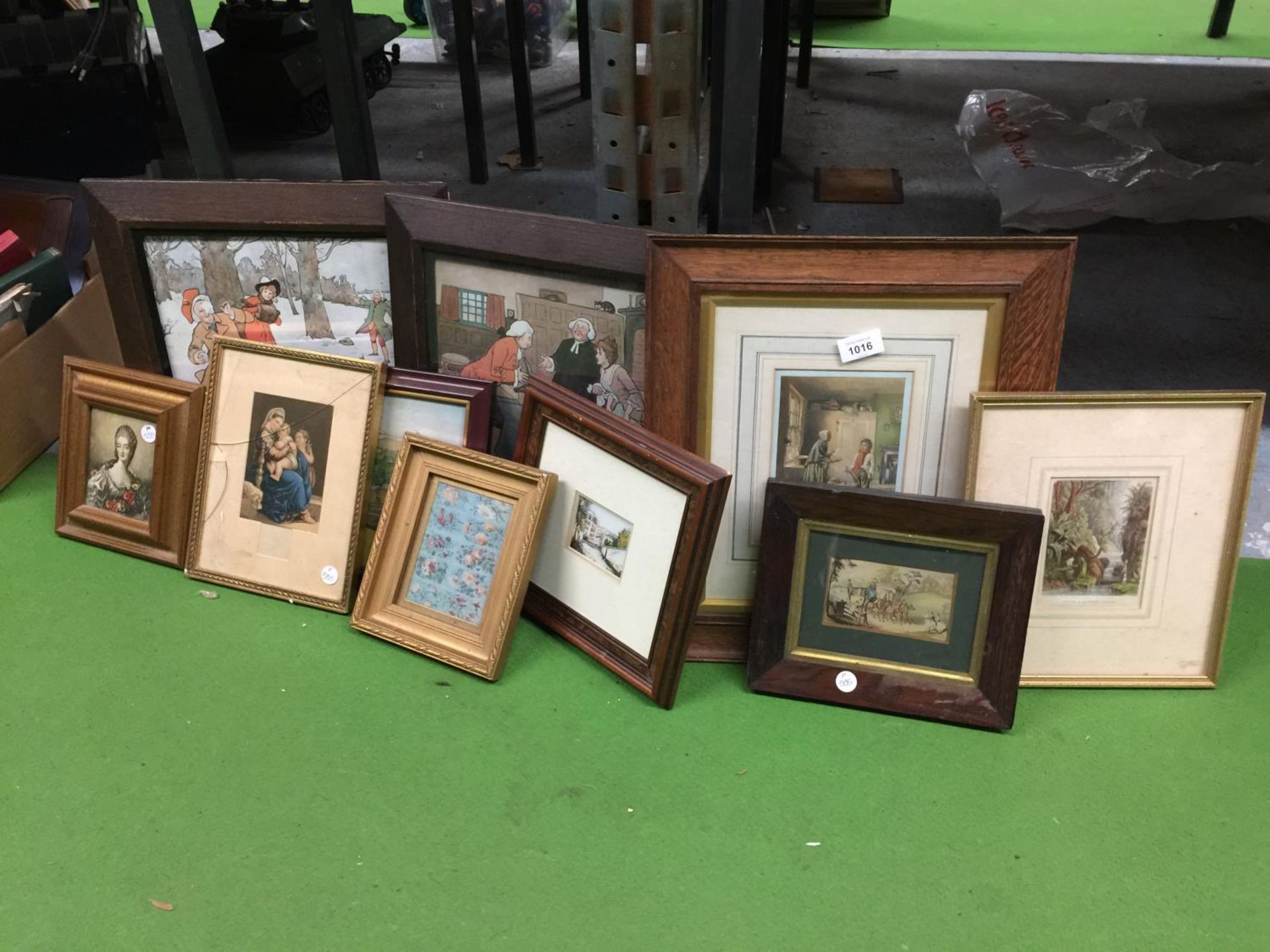 A QUANTITY (10) OF FRAMED PRINTS TO INCLUDE PORTRAIT, CARTOONS, ETC