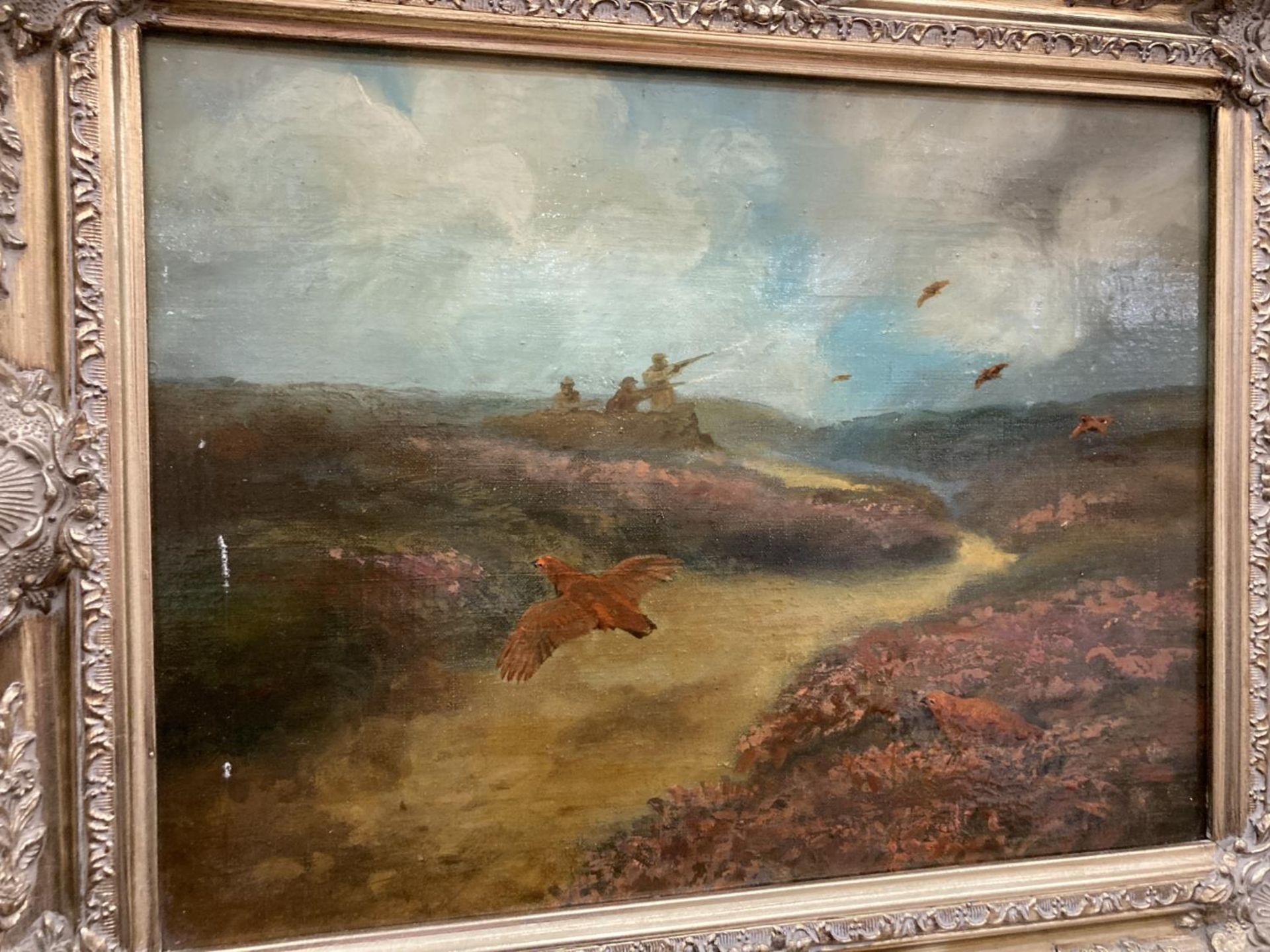 A GILT FRAMED PRINT OF HUNTERS SHOOTING PHEASANTS IN THE COUNTRYSIDE W: 53CM - Image 2 of 7