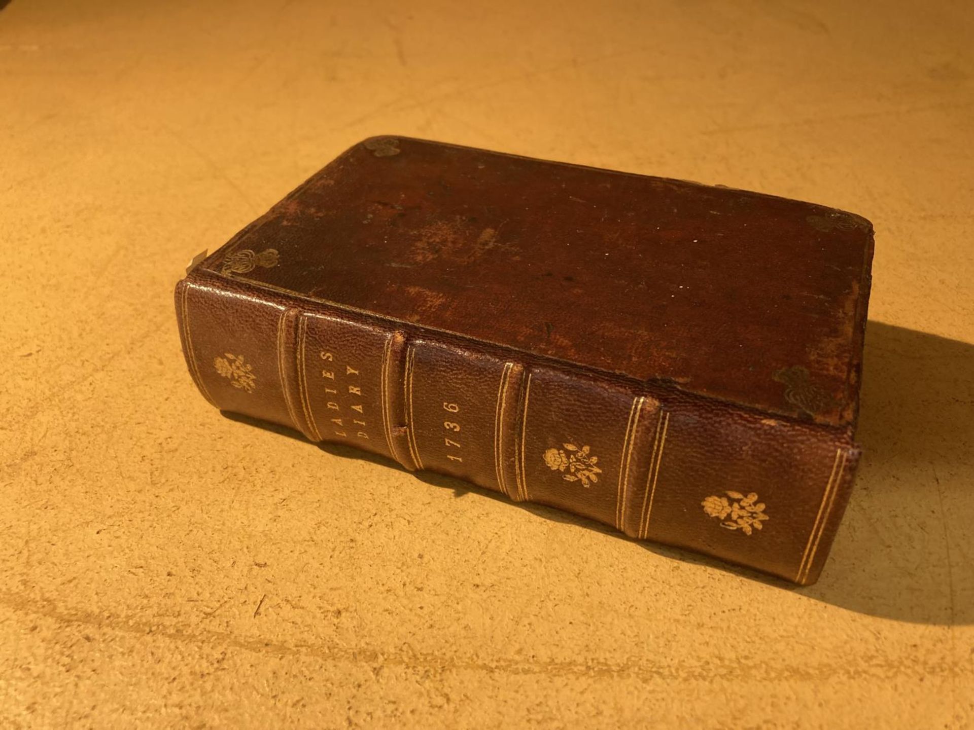 THE LADIES DIARY OR THE WOMAN'S ALMANACK 1736 PUBLISHED B A WILDE, FULL RED LEATHER, VERY SCARCE AND - Image 5 of 5