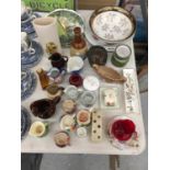 A COLLECTION OF CERAMICS INCLUDING SYLVAC, WADE, AYNSLEY, ETC, JUGS, PLATES, BOWLS, ETC