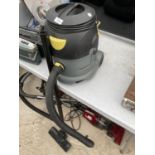 A KARCHER VACUUM CLEANER