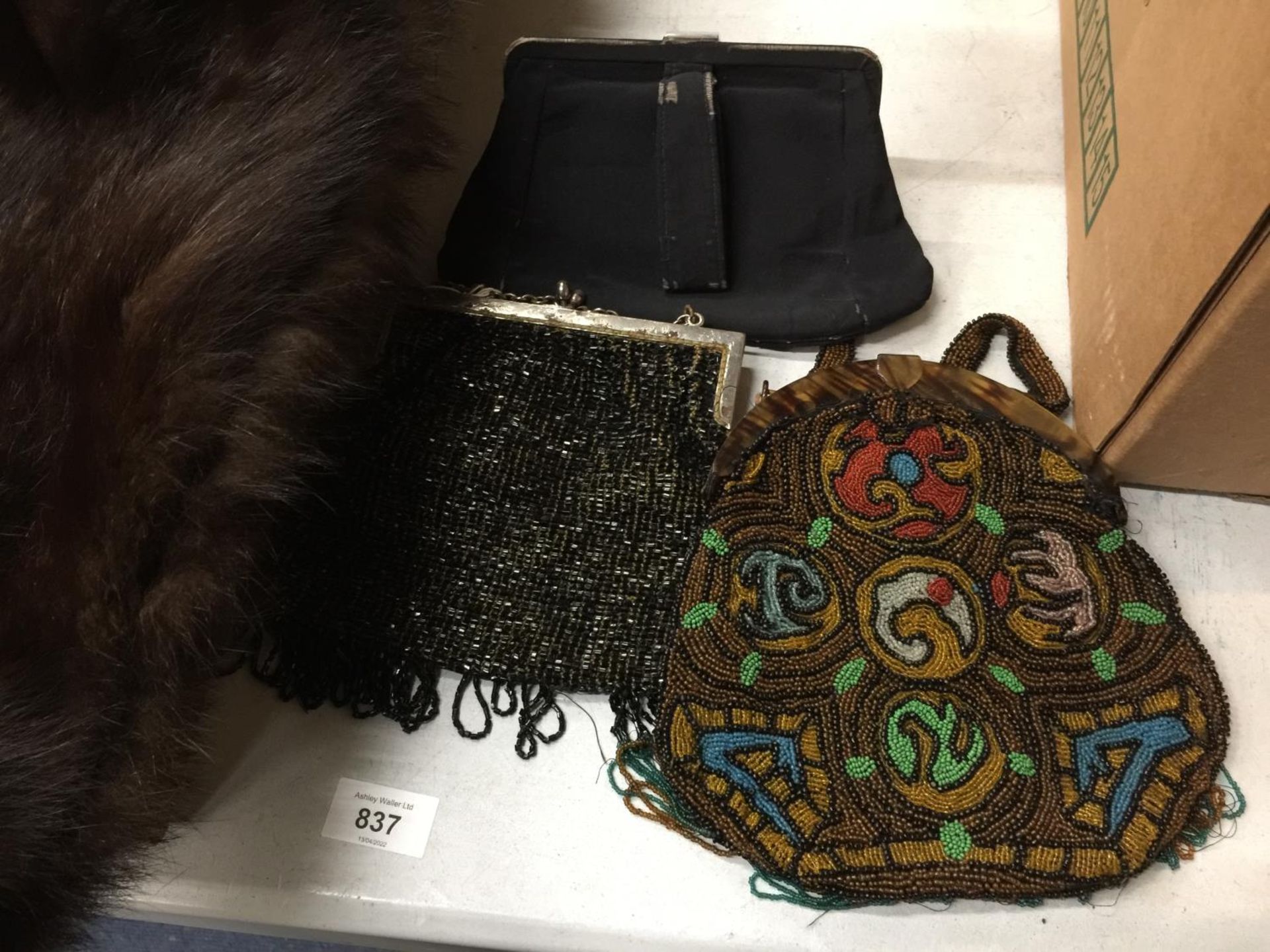 A COLLECTION OF FUR WRAPS AND STOLES PLUS TWO VINTAGE BEADED HANDBAGS, AND ONE OTHER - Image 4 of 8