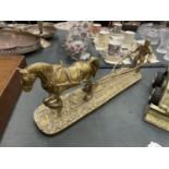 A LARGE HEAVY BRASS PLOUGHMAN AND HORSE ON A PLINTH 45CM LONG WEIGHING OVER 6KG
