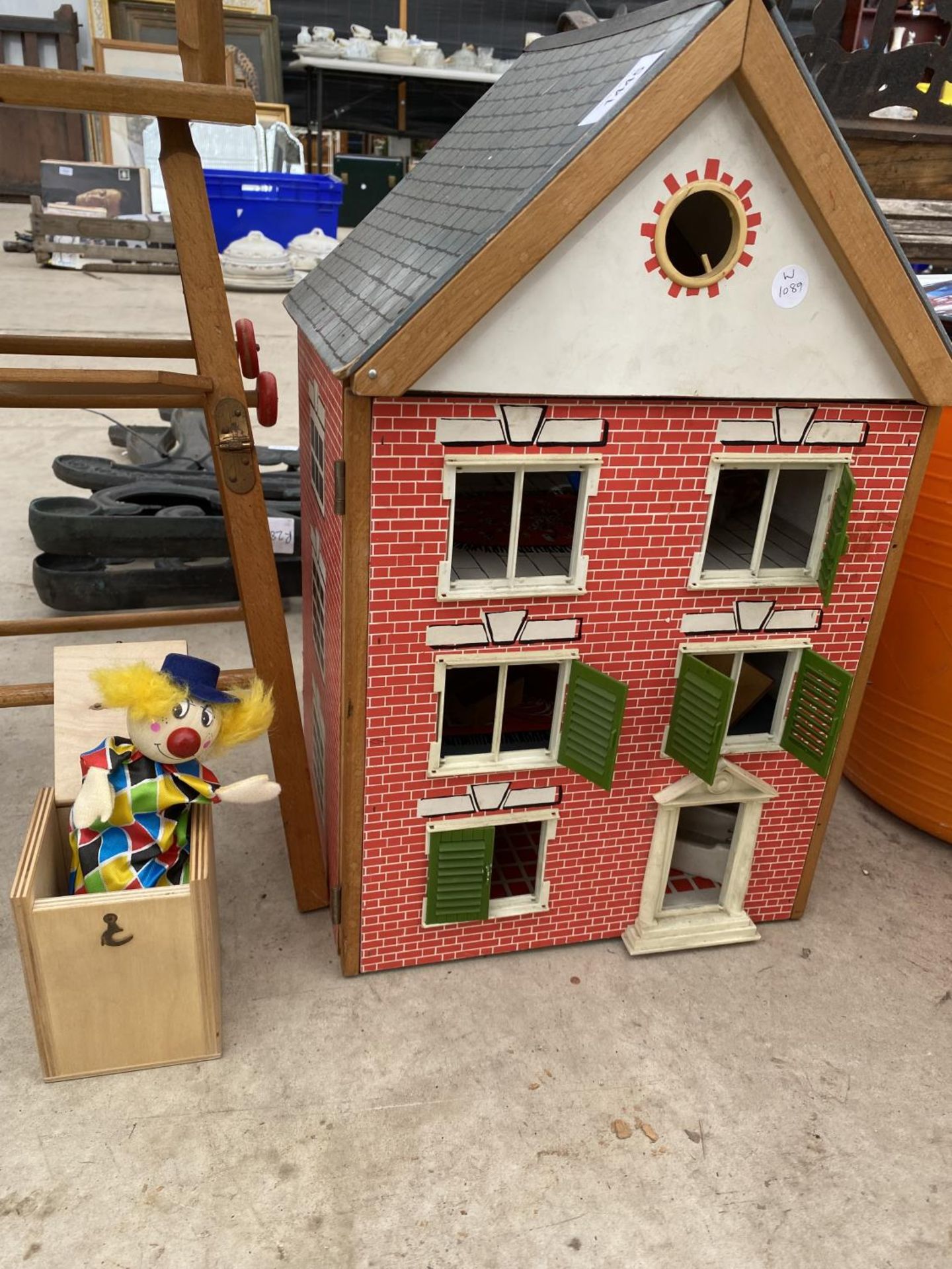 A SMALL WOODEN DOLLS HOUSE AND A DOLLS HIGH CHAIR - Image 2 of 5