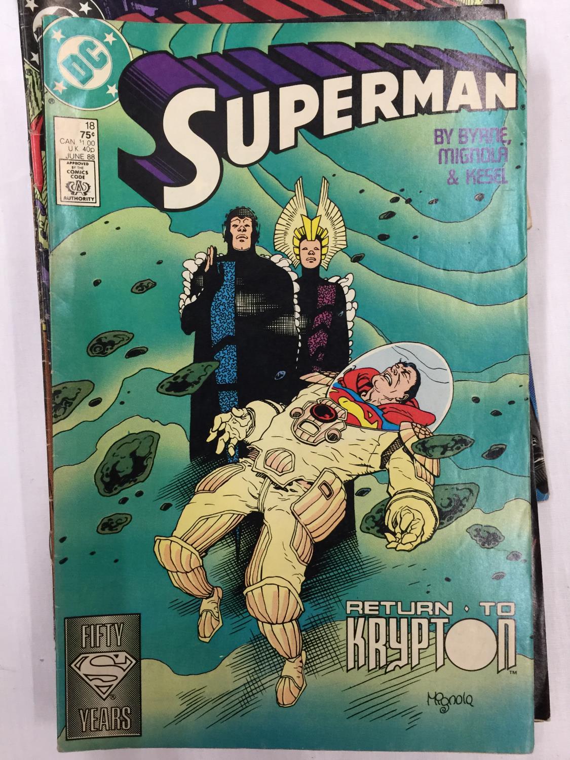 A LARGE COLLECTION OF 57 DC SUPERMAN COMICS DATED BETWEEN 1978 - 1995 - Bild 5 aus 10