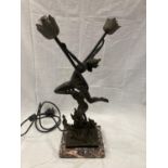 A LAMP DEPICTING A MODEL OF A LADY ON A MARBLE BASE ART DECO STYLE