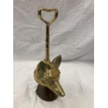 A HEAVY BRASS FOX HEAD DOOR STOP