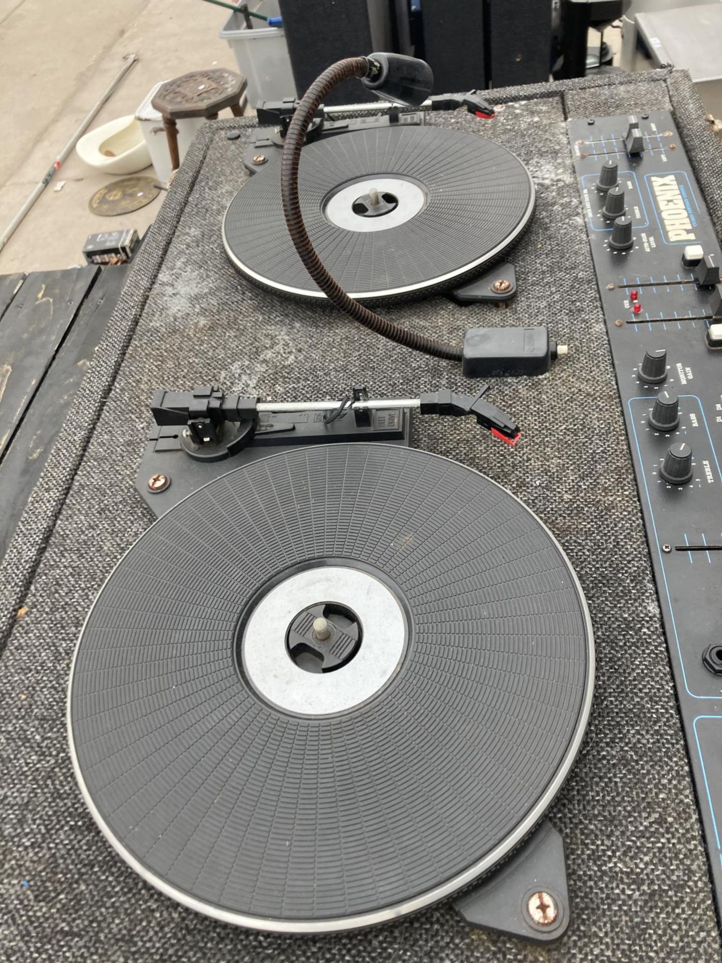 A PHOENIX STEREO POWERED CONSOLE MIXING DISH AND A QUANTITY OF MISCELLANEOUS WIRING - Image 6 of 8