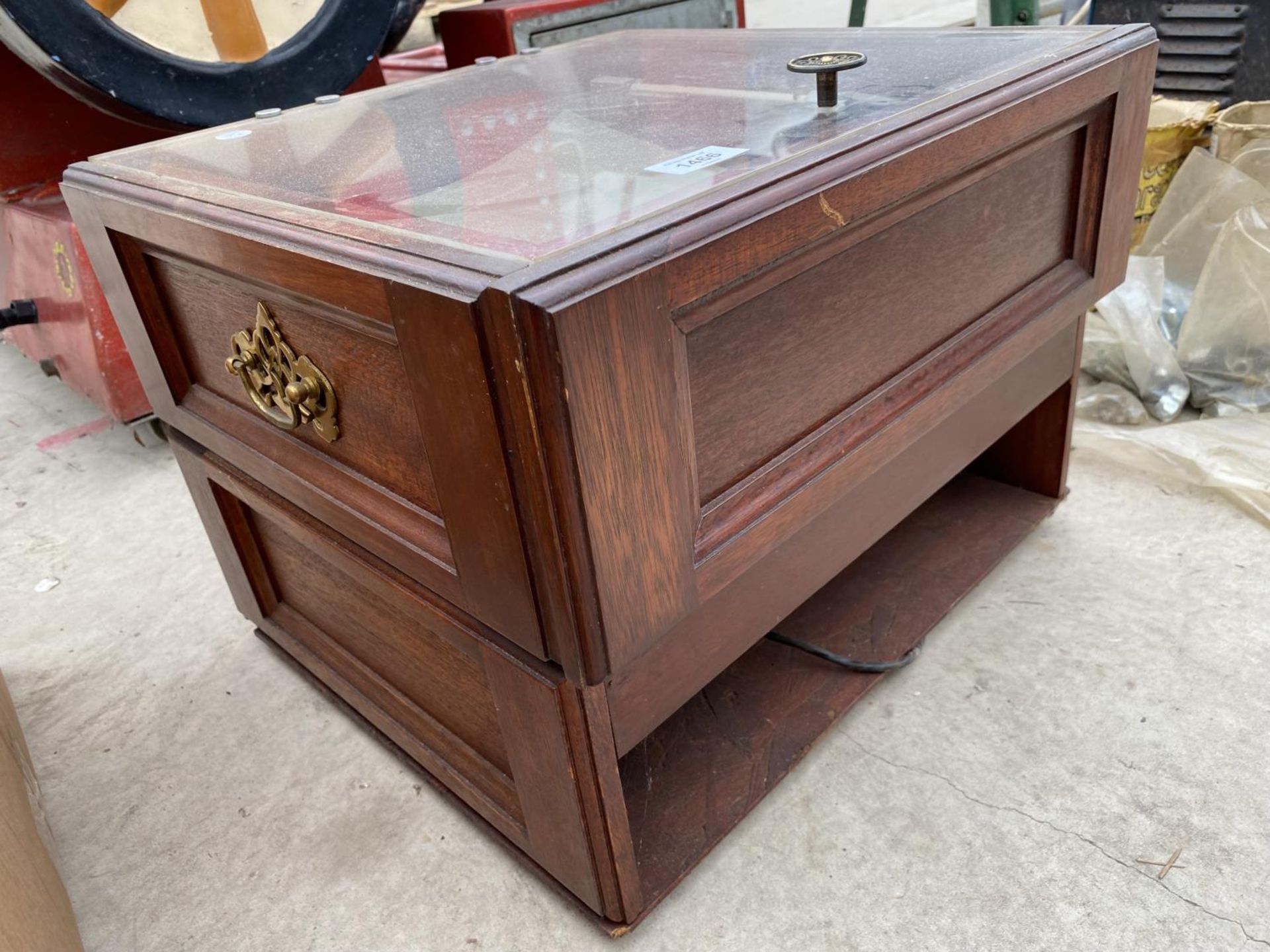 A WOODEN STEREO UNIT WITH A GARRARD SP.25 MK11 RECORD DECK - Image 5 of 5