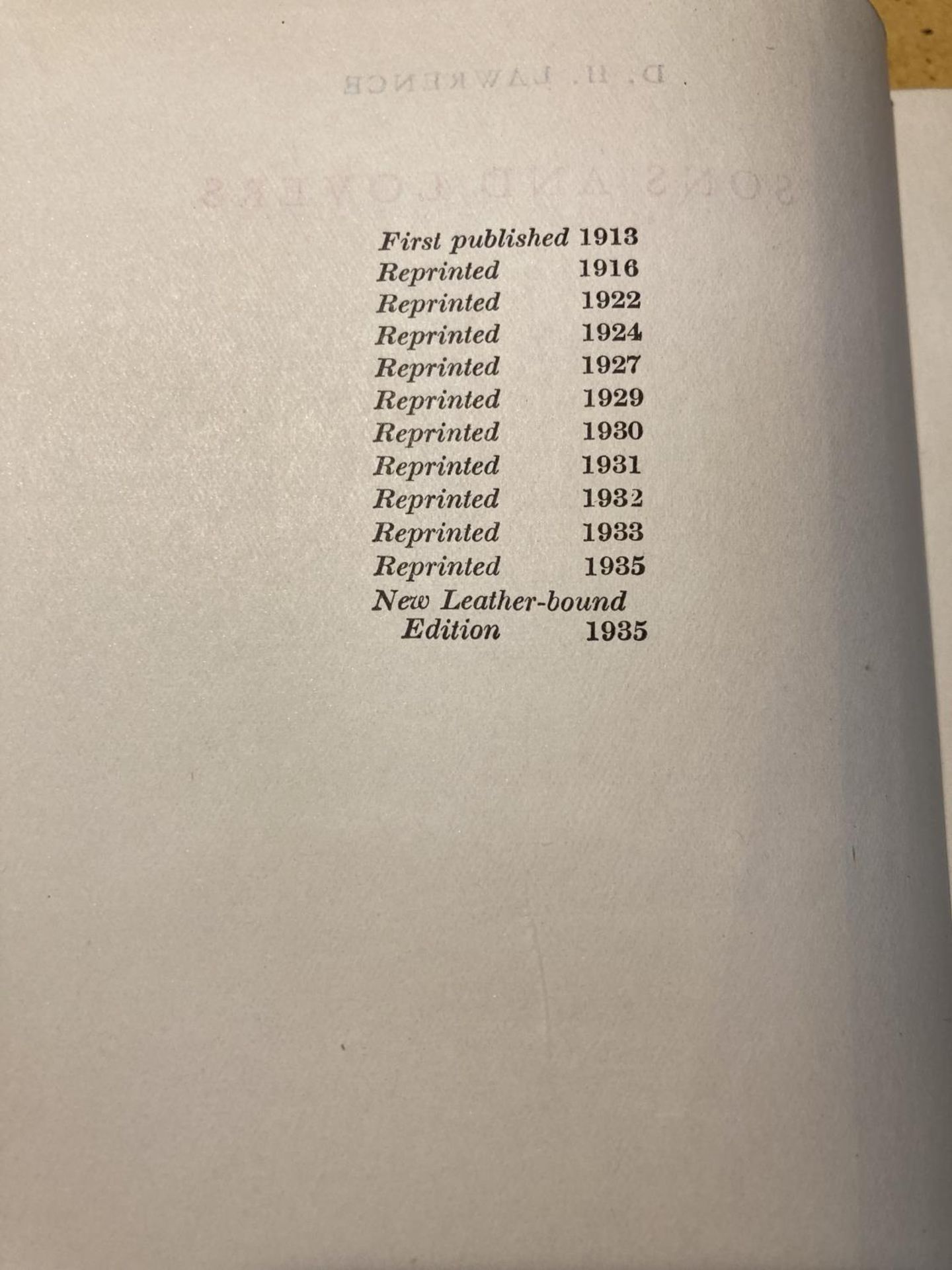 A LEATHER BOUND EDITION OF SONS AND DAUGHTERS - D H LAWRENCE - 1935 - GILT TOP EDGED - Image 3 of 3