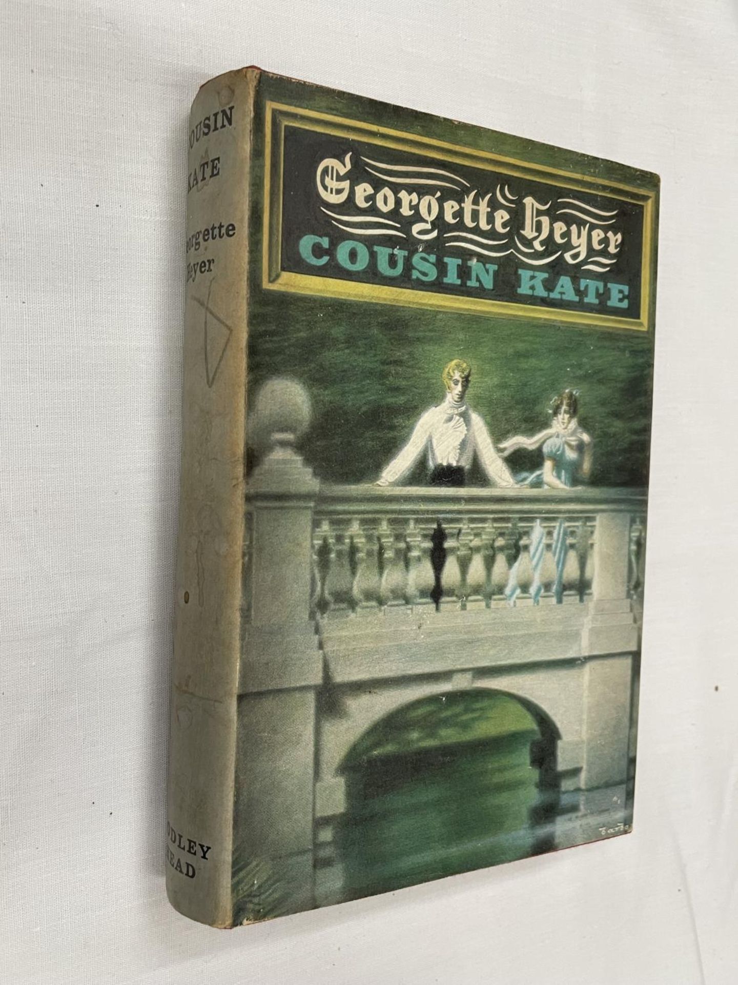 A FIRST EDITION COUSIN KATE BY GEORGETTE HEYER - Image 2 of 3