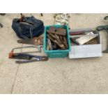 AN ASSORTMENT OF TOOLS TO INCLUDE WOOD PLANES, BOLT CUTTERS AND A BRACE DRILL ETC