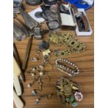A QUANTITY OF COLLECTABLES INCLUDING VINTAGE FLATWARE, EARRINGS, WATCHES, COINS, PENS, ETC
