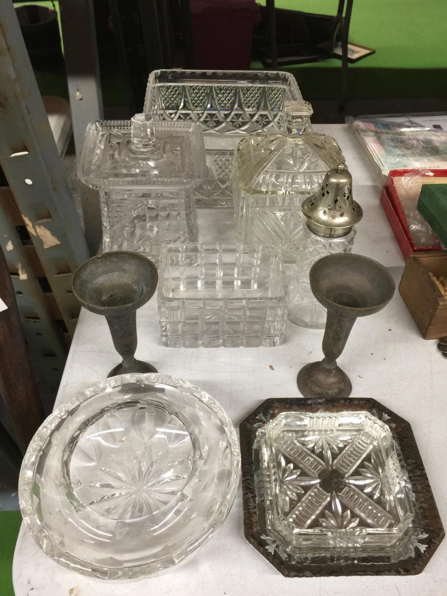 A QUANTITY OF GLASSWARE INCLUDING LIDDED BOWLS, DISHES, CANDLESTICKS, SUGAR SIFTER, ETC