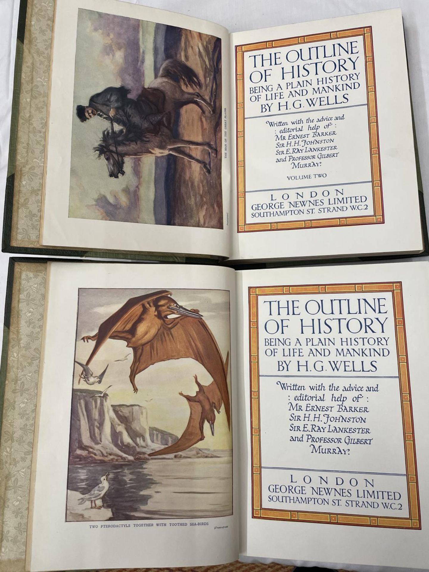 FIRST EDITION THE OUTLINE OF HISTORY VOL 1 AND 2 BY H G WELLS - Image 2 of 2