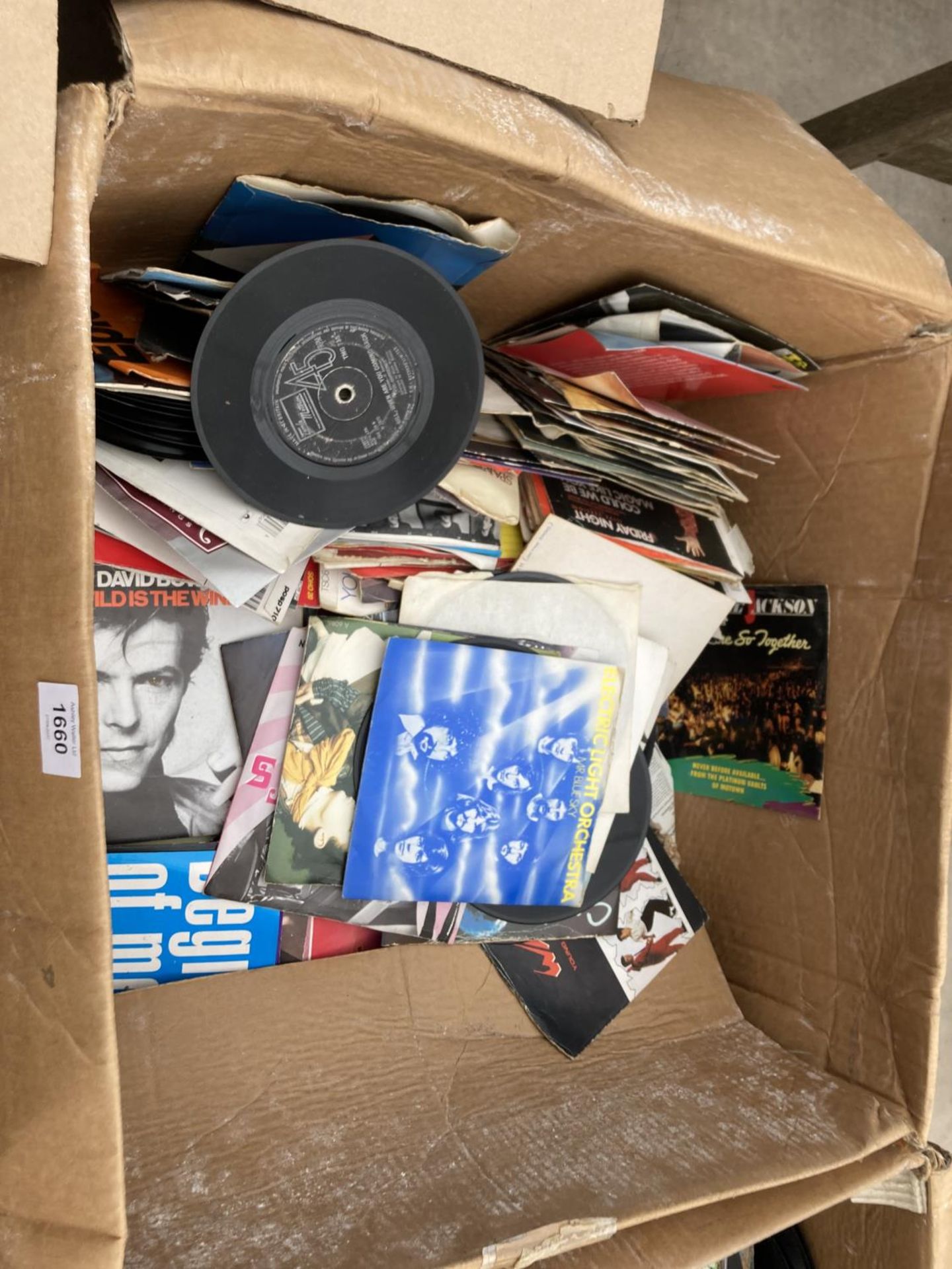 A BOX OF SINGLE RECORDS