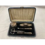 A BOXED HALLMARKED BIRMINGHAM SILVER VANITY SET (SCISSORS NOT ORIGINAL)