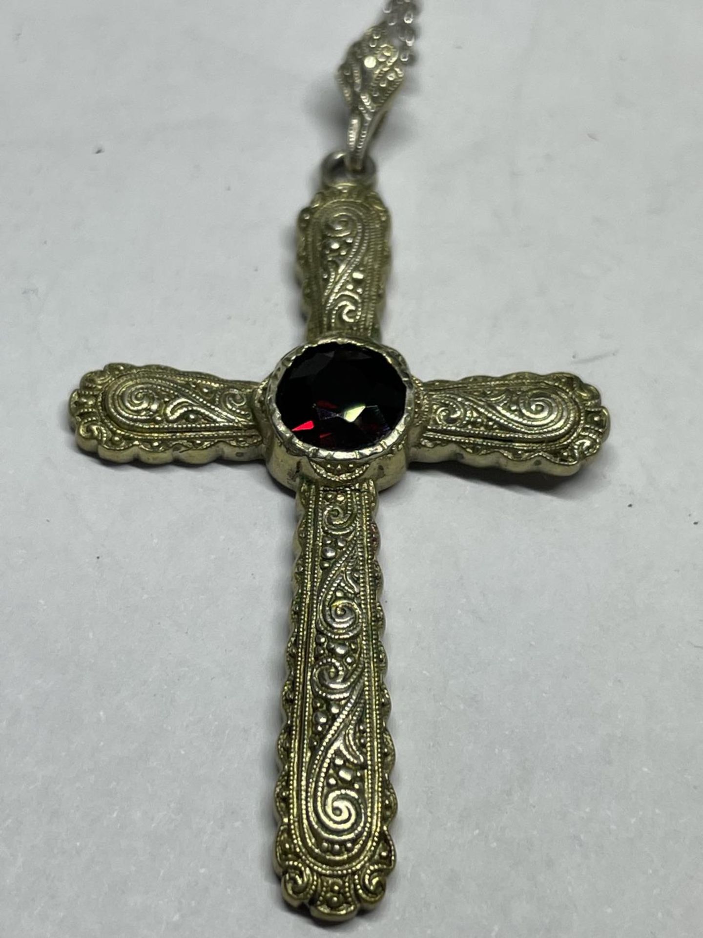 TWO SILVER CROSS PENDANTS ON CHAINS - Image 4 of 8