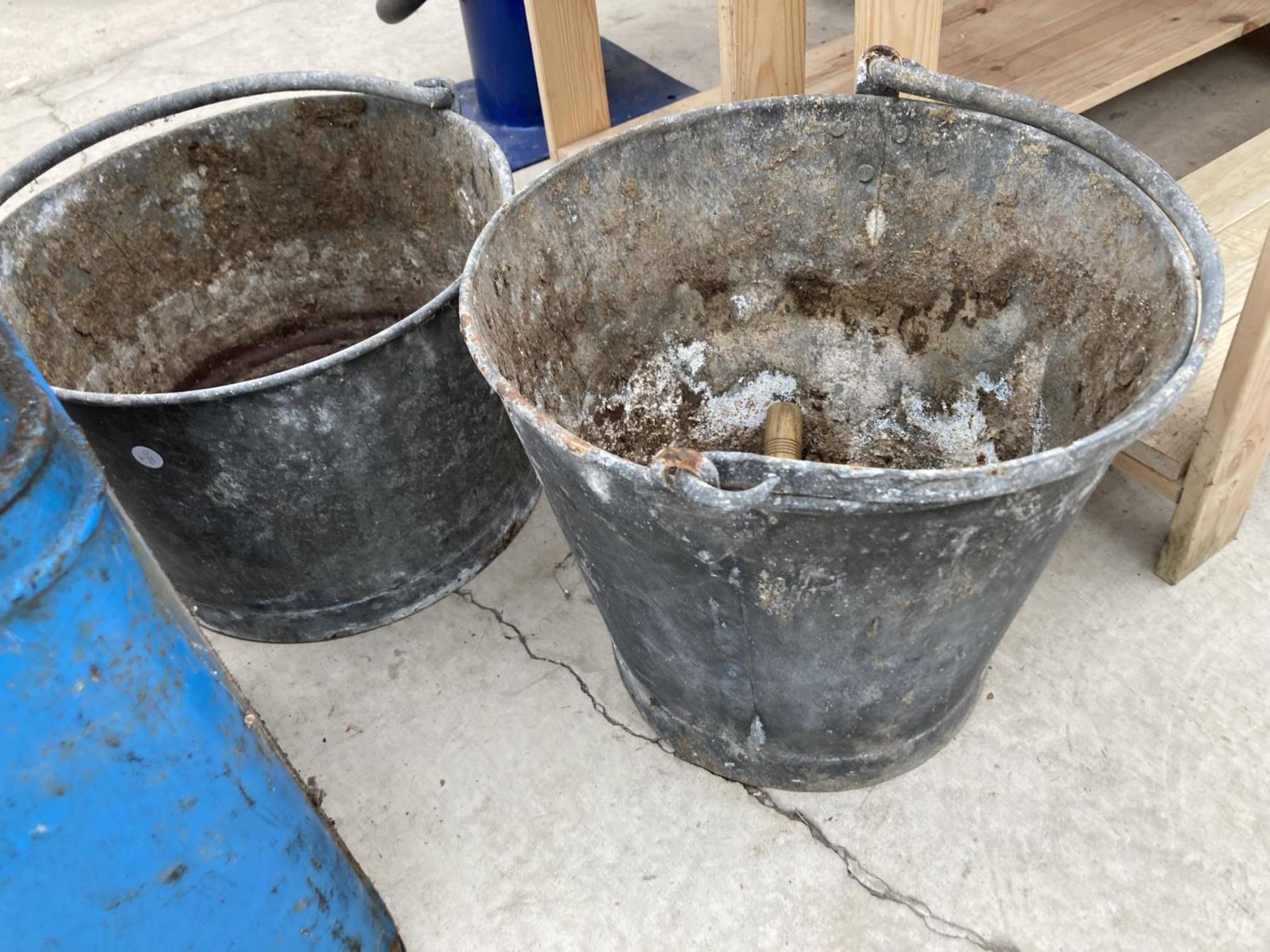 TWO VINTAGE GALVANISED BUCKETS AND A VINTAGE FUEL CAN - Image 2 of 3