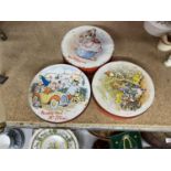 THREE VINTAGE HUNTLEY AND PALMERS BISCUIT TINS, MRS TITTLEMOUSE, BENJAMIN BUNNY AND NODDY AND MR