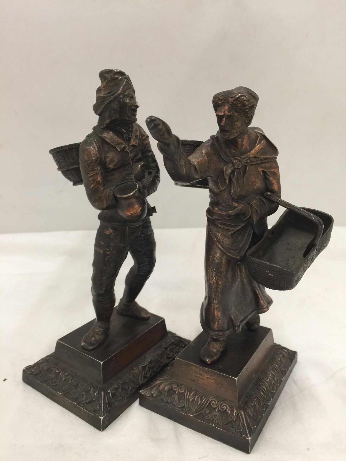 A PAIR OF BRONZE DIPPED FRENCH GRAPE PICKER METAL FIGURINES - Image 4 of 9