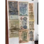 A QUANTITY OF EARLY 1900'S GERMAN BANK NOTES