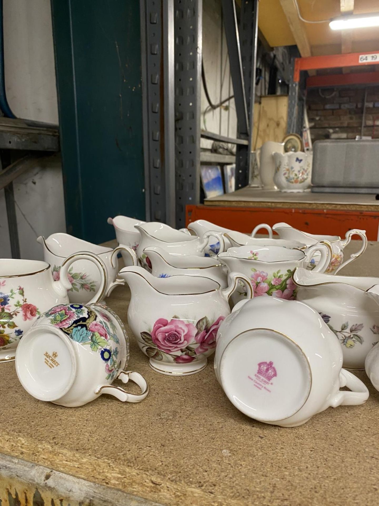 A QUANTITY OF CHINA JUGS TO INCLUDE ROYAL ALBERT, DUCHESS, ROYAL WORCESTER, ETC - Image 3 of 3