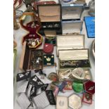 A LARGE QUANTITY OF BOXED AND UNBOXED COSTUME JEWELLERY TO INCLUDE NECKLACES, EARRINGS, BROOCHES,