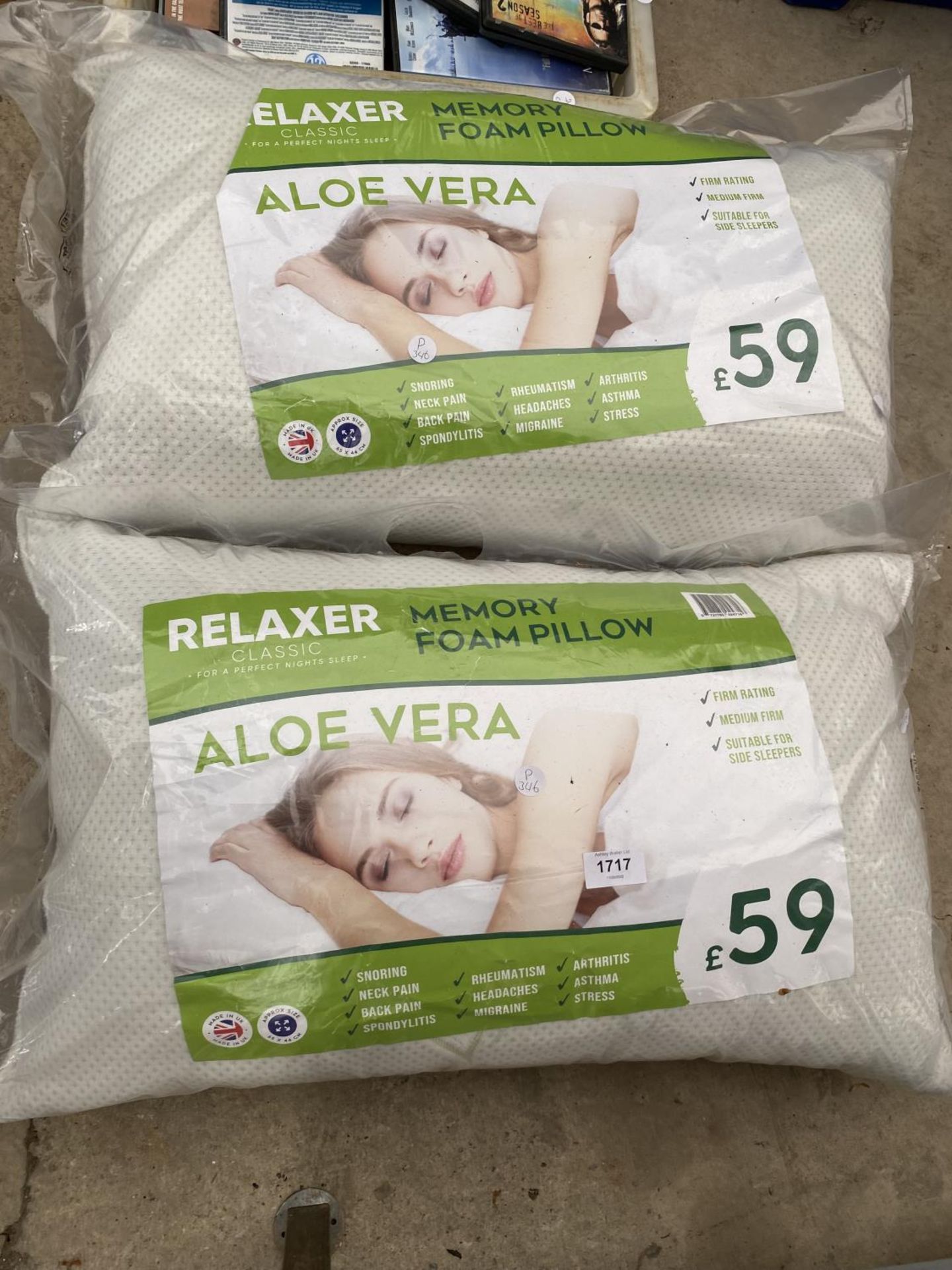 TWO NEW MEMORY FOAM PILLOWS