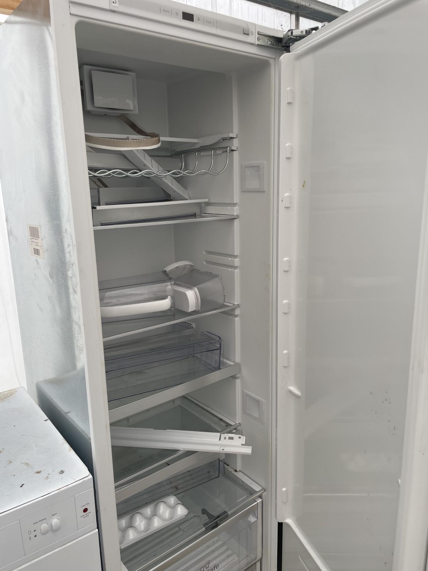 AN INTERGRATED UPRIGHT NEFF FRIDGE - Image 2 of 2