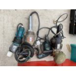 AN ASSORTMENT OF POWER TOOLS TO INCLUDE TWO DRILLS, AN ANGLE GRINDER AND POLISHING TOOLS ETC