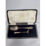 A BOXED HALLMARKED LONDON BABY FEEDING SET