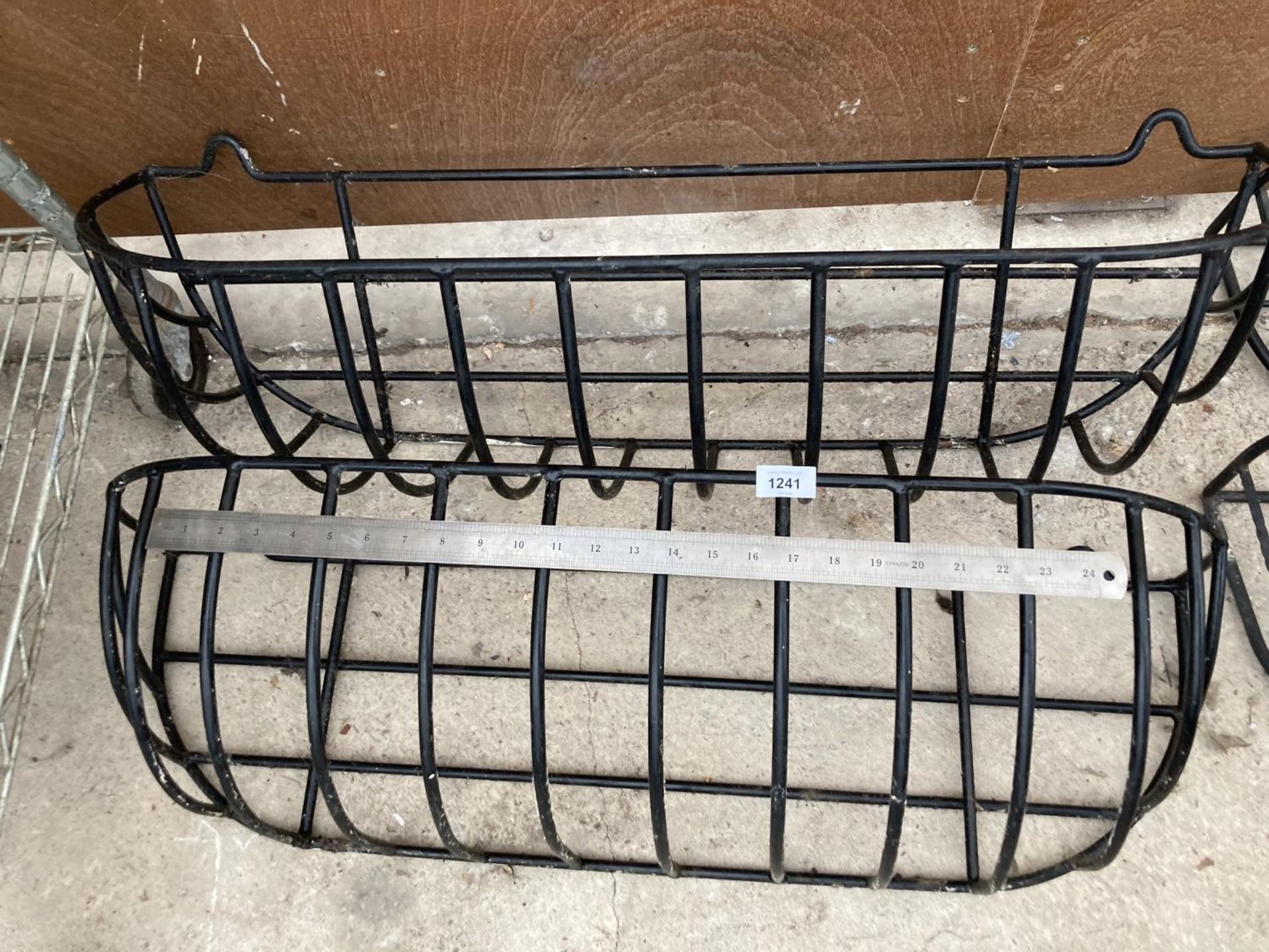 A PAIR OF WROUGHT IRON HAY RACK PLANTERS - Image 6 of 6