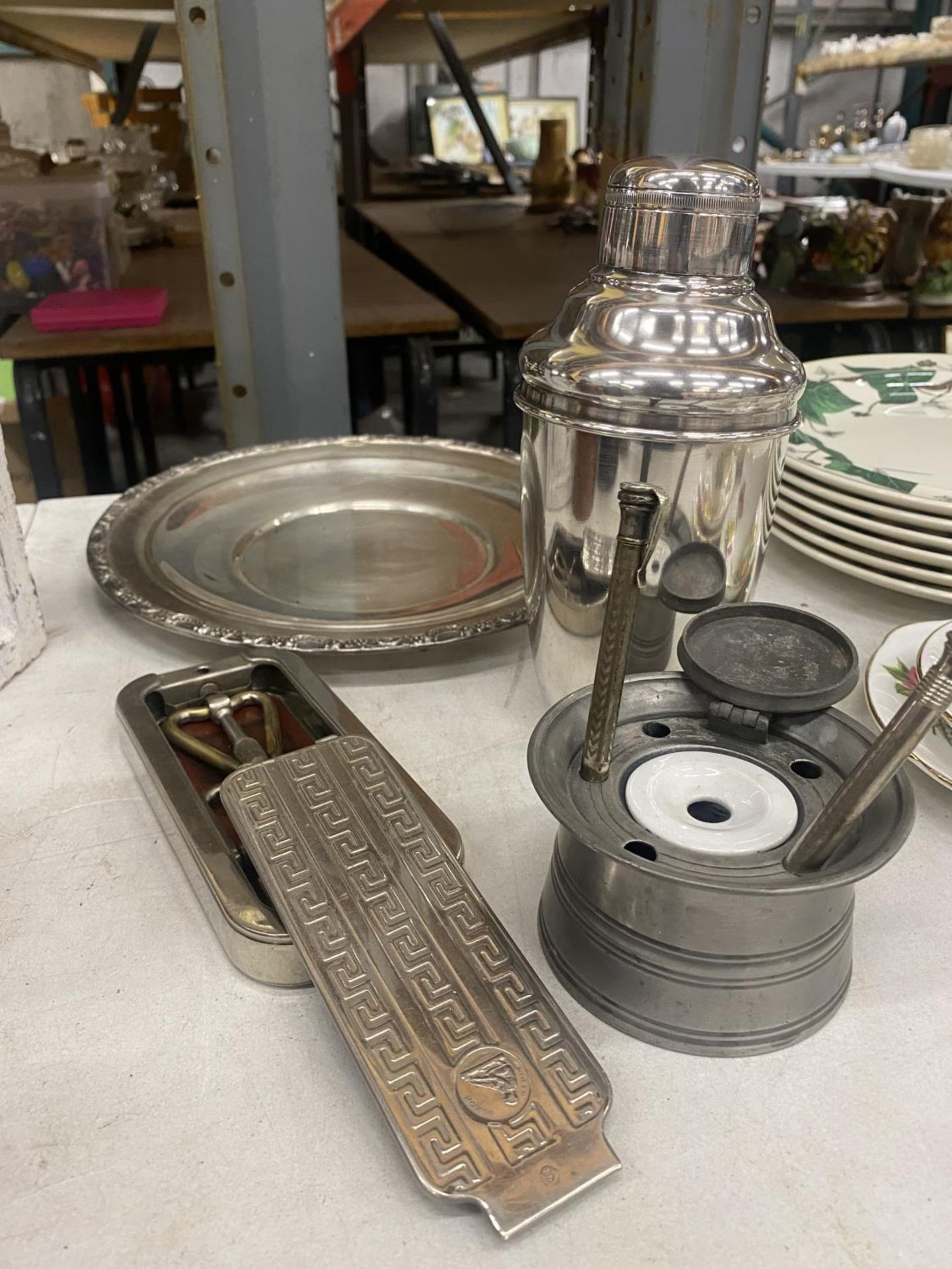 A COLLECTION OF ITEMS TO INCLUDE A PEWTER INKWELL COMPLETE WITH LINER, A SILVER PLATE TRAY, A GERO - Image 2 of 3