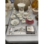 A COLLECTION OF AYNSLEY CHINA TO INCLUDE A CUP AND SAUCER, 'PEMBROKE' TRAY, VASES, JUGS, ETC