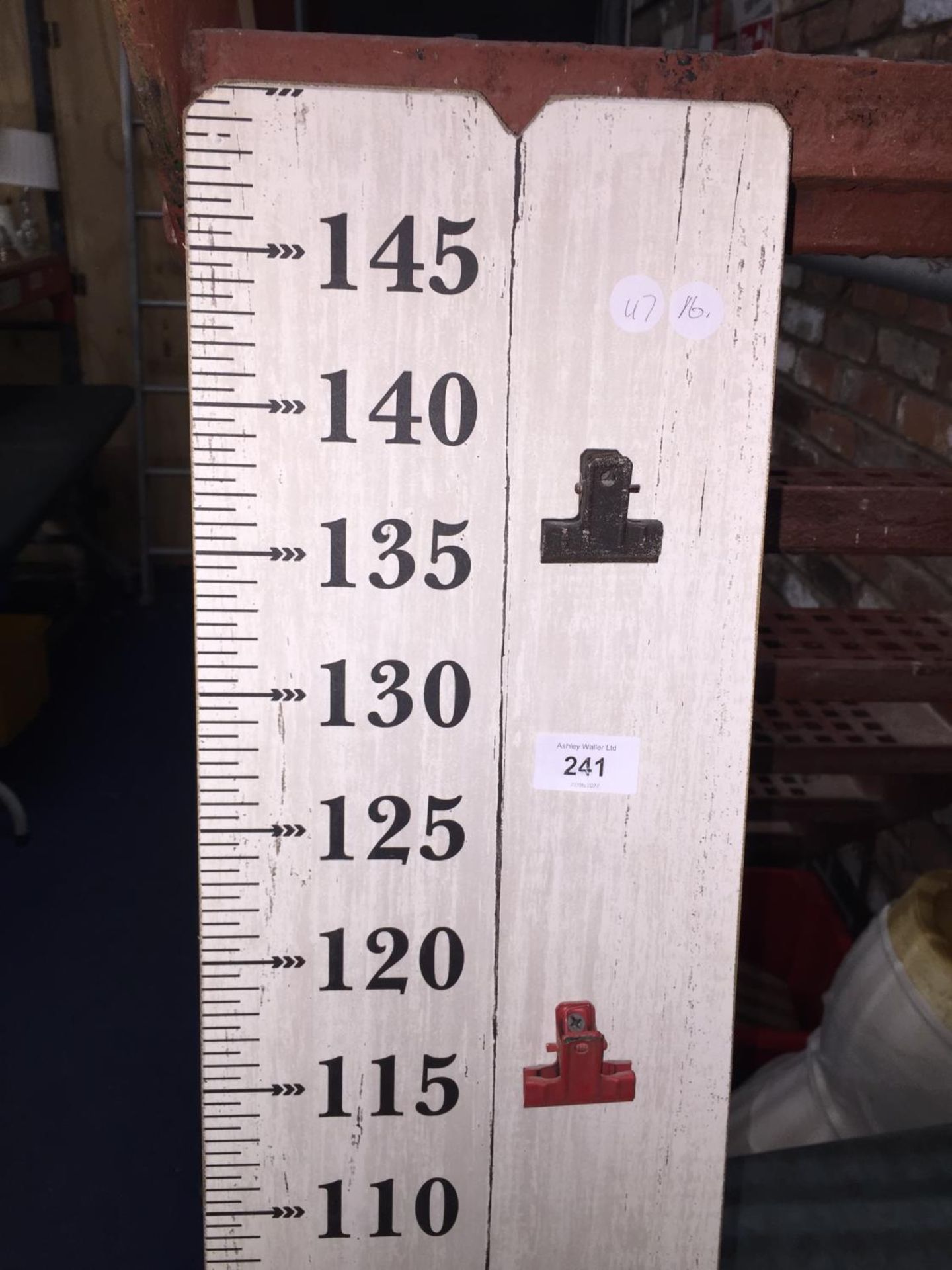 A FAIRGROUND MEASURING STICK MEASURING CHILDREN'S HEIGHT - Image 2 of 3