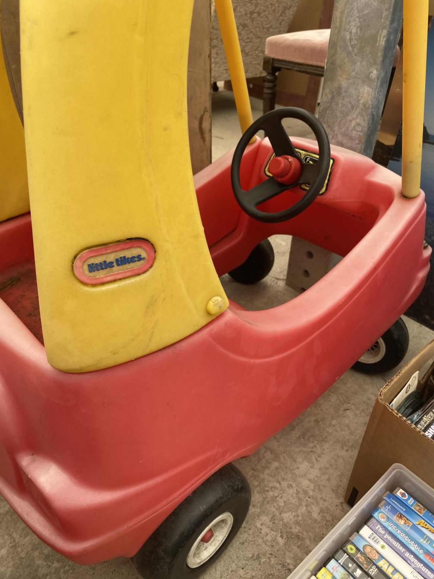 A RED AND YELLOW LITTLE TIKES COZY COUPE CAR - Image 3 of 4