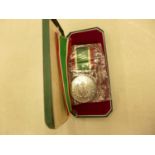 A BOXED WOMENS VOLUNTARY SERVICE MEDAL