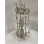 AN OPAQUE GLASS AND GILT LAMP/CANDLE HOLDER WITH CRYSTAL DROPLETS HEIGHT 31CM