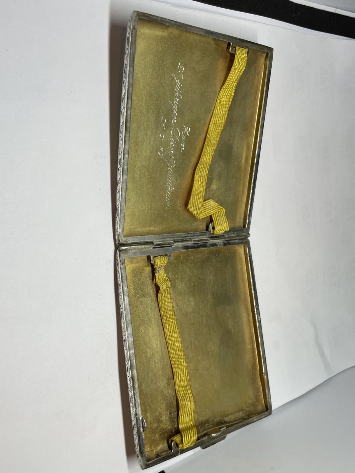 A MARKED SILVER CIGARETTE CASE - Image 3 of 5