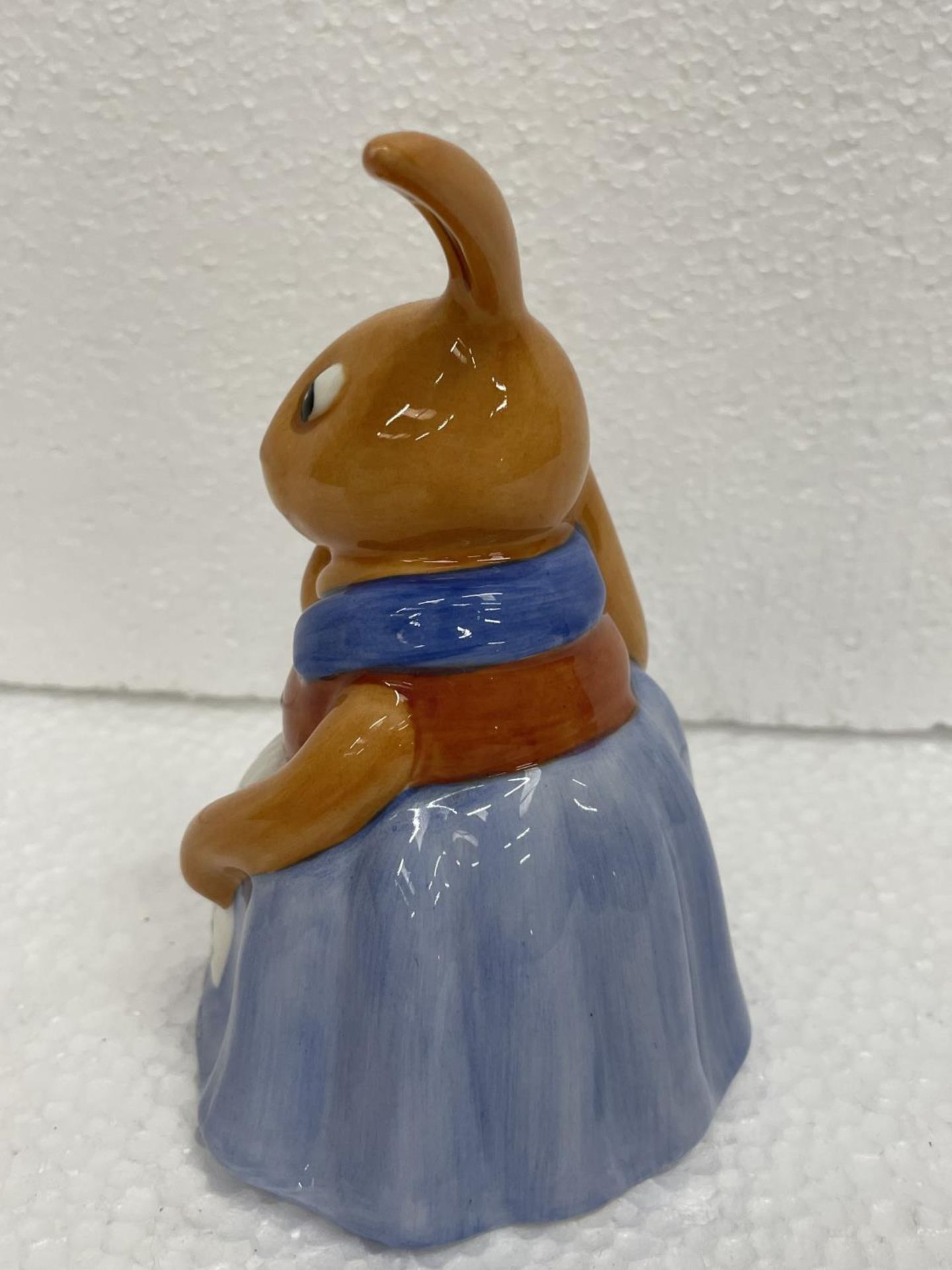 A BOXED LIMITED EDITION 242/500 ROYAL DOULTON BUNNYKINS FIGURE MARY BUNNYKINS - Image 3 of 5
