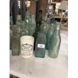 A COLLECTION OF VINTAGE BOTTLES, SOME WITH MARBLE STOPPERS, TO INCLUDE COFFEE, BURTON BREWERY, ETC