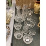 A COLLECTION OF CUT GLASS CRYSTAL ITEMS TO INCLUDE AN EDINBURGH CRYSTALCLOCK, VASES, BOWLS, ETC