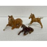 THREE HORSE FIGURES TO INCLUDE TWO BESWICK (ONE WITH EAR A/F)